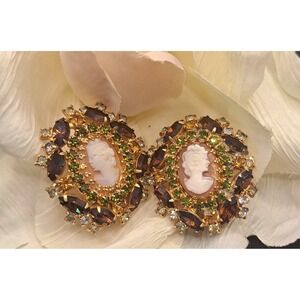 Vintage Hobe Shell Cameo Rhinestones Clip On Earrings Signed Prong Set Topaz